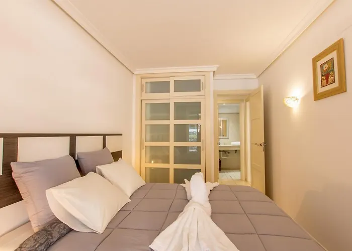 Balcon De Gigantes 2a016 プエルト・デ・サンティアゴ