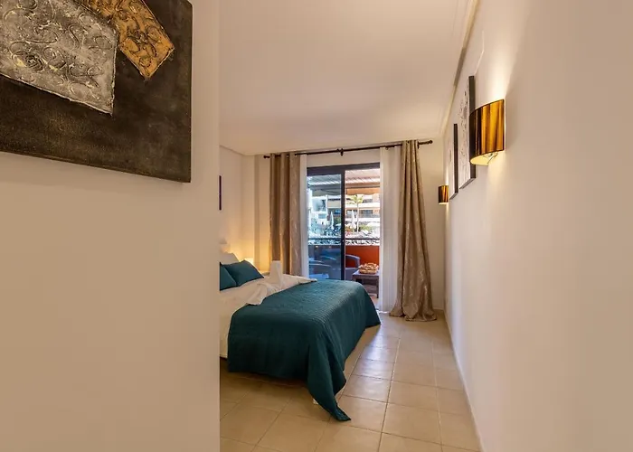 Balcon De Gigantes 2a016 プエルト・デ・サンティアゴ